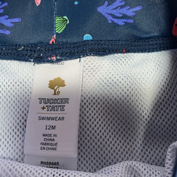 12M Tucker & Tate swim trunks and rash guard - Picture 7 of 7
